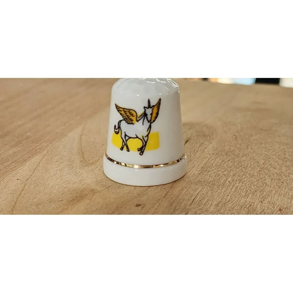 VTG 3 UNICORN 🦄 PORCELAIN Thimbles GOLDTRIM